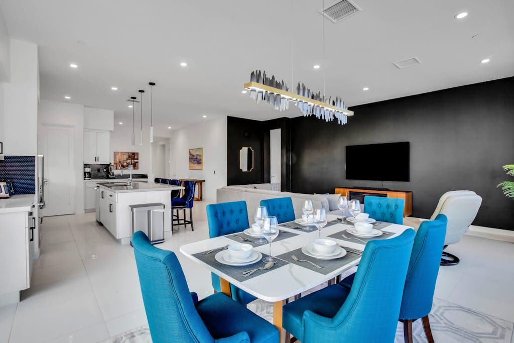 Majestic Mountain View - Image 4