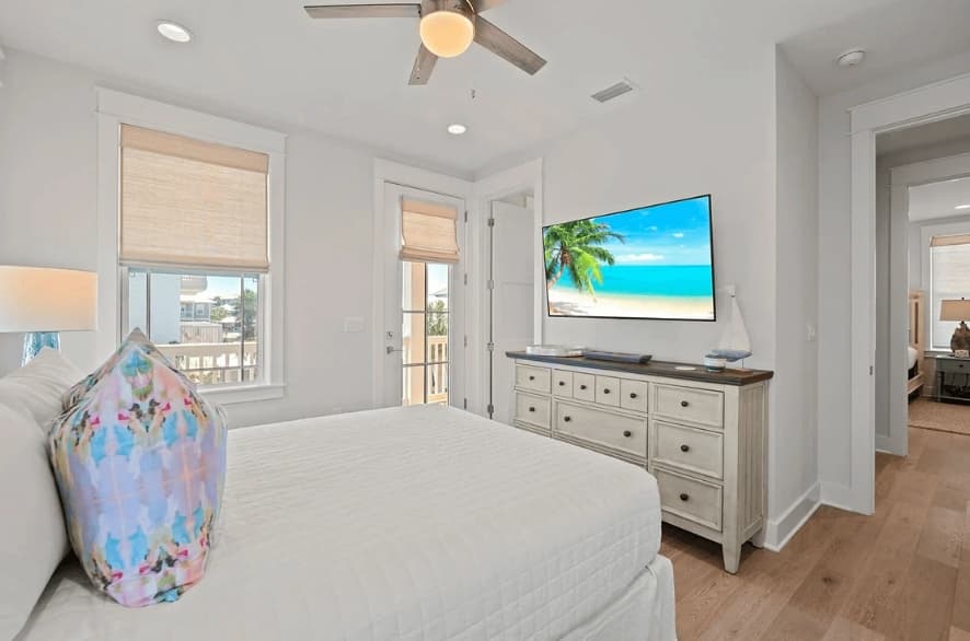 Out of Office Beaches - Image 32