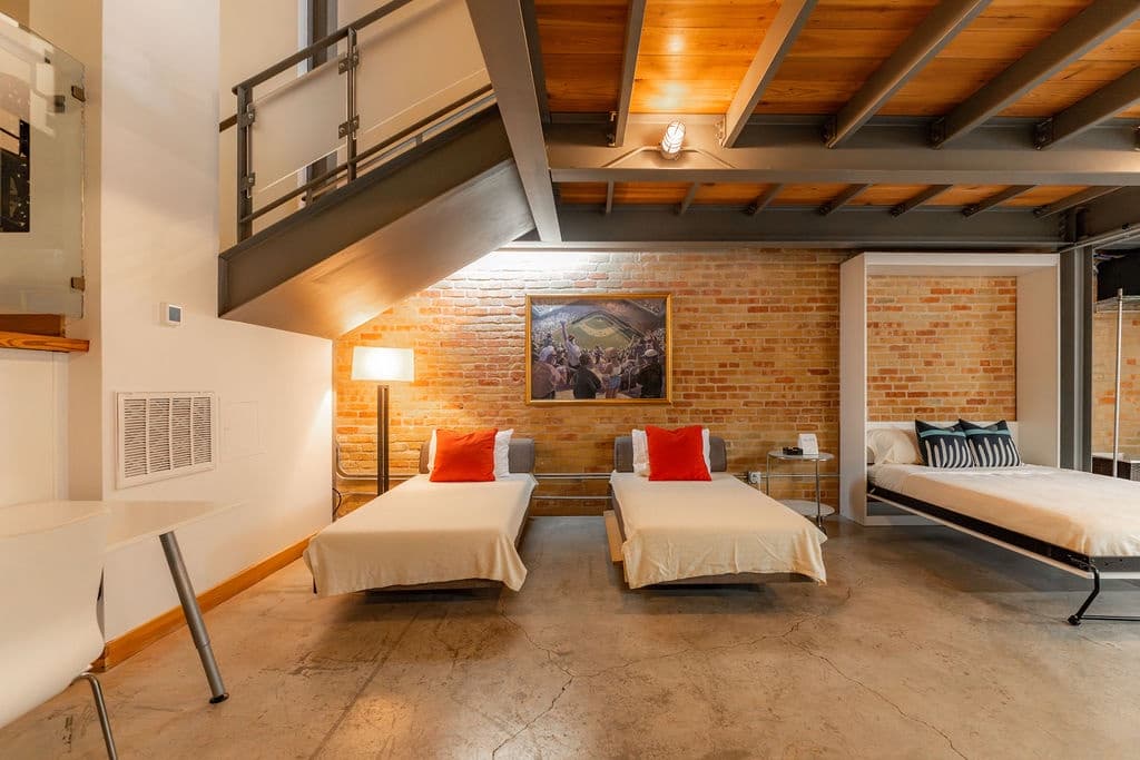 Loft On Congress Home - Image 33