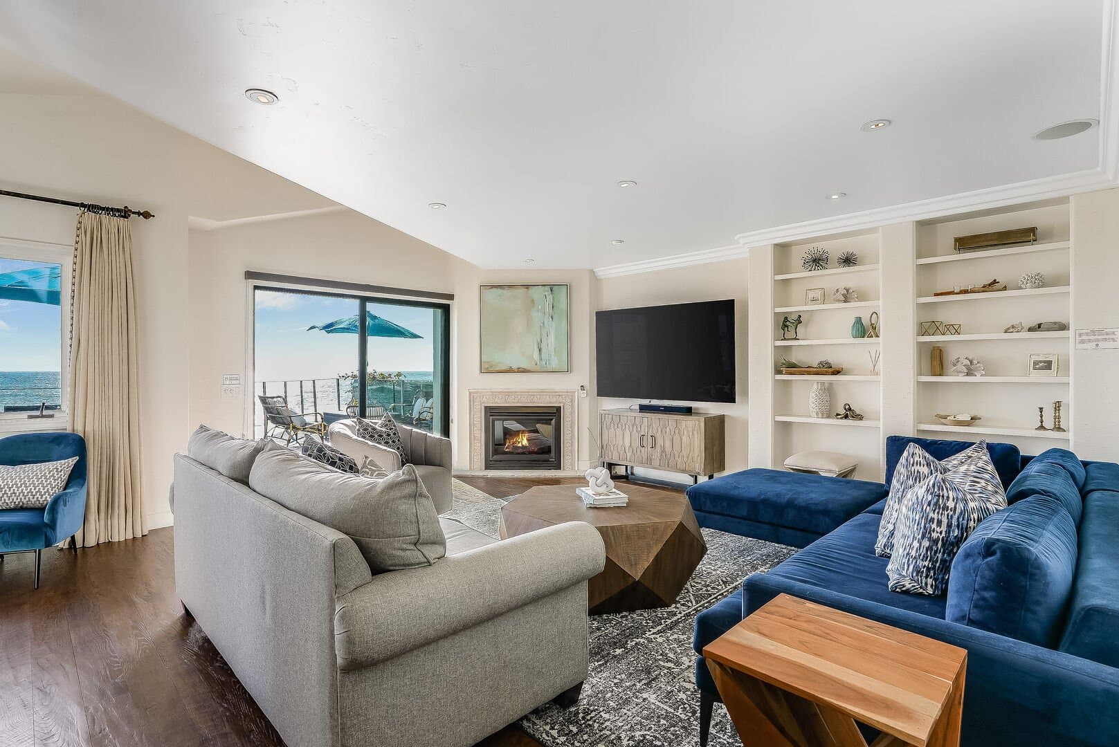 Dolphin Bluff - Image 2