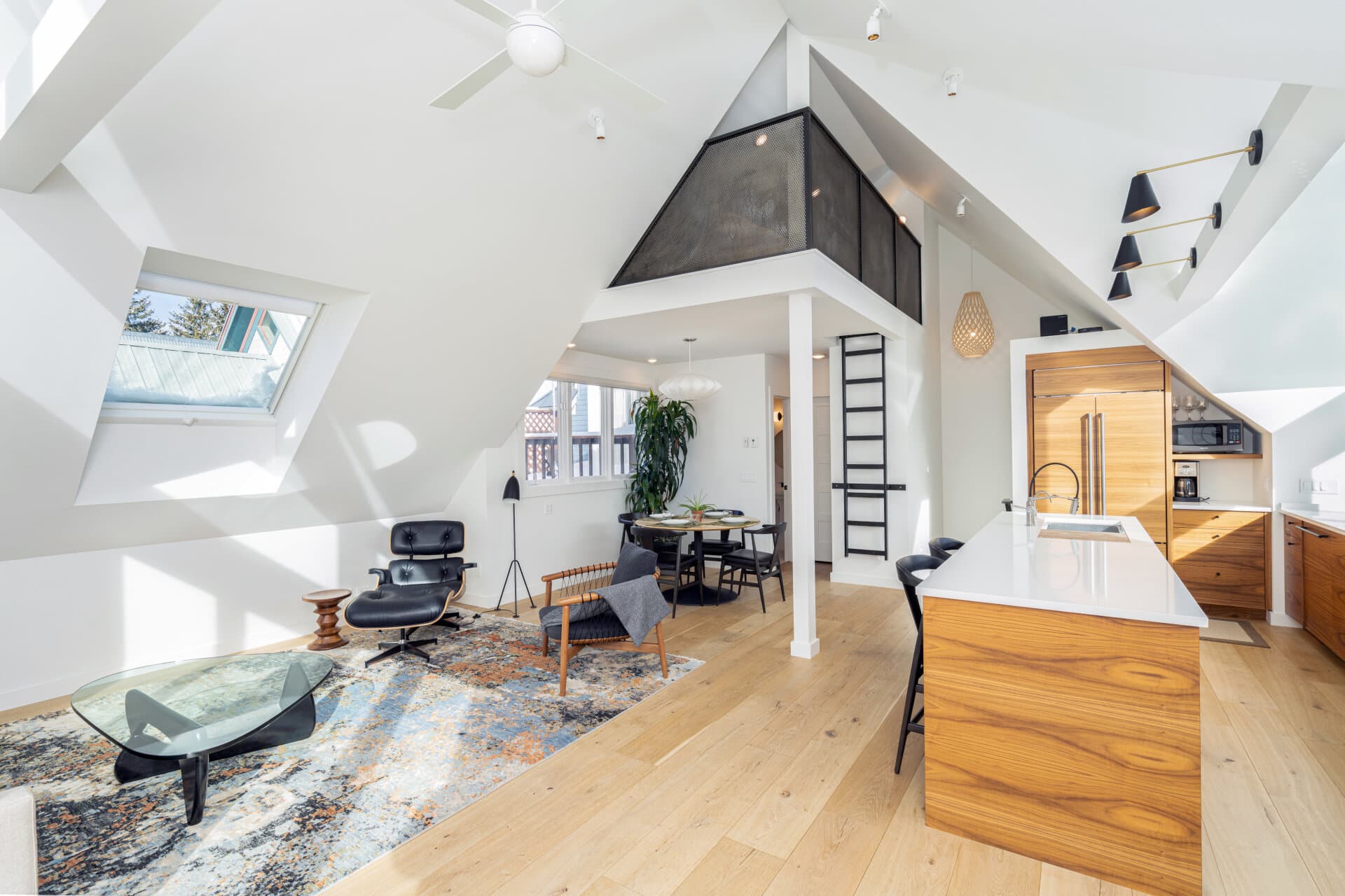 Top of Town Home - Image 4