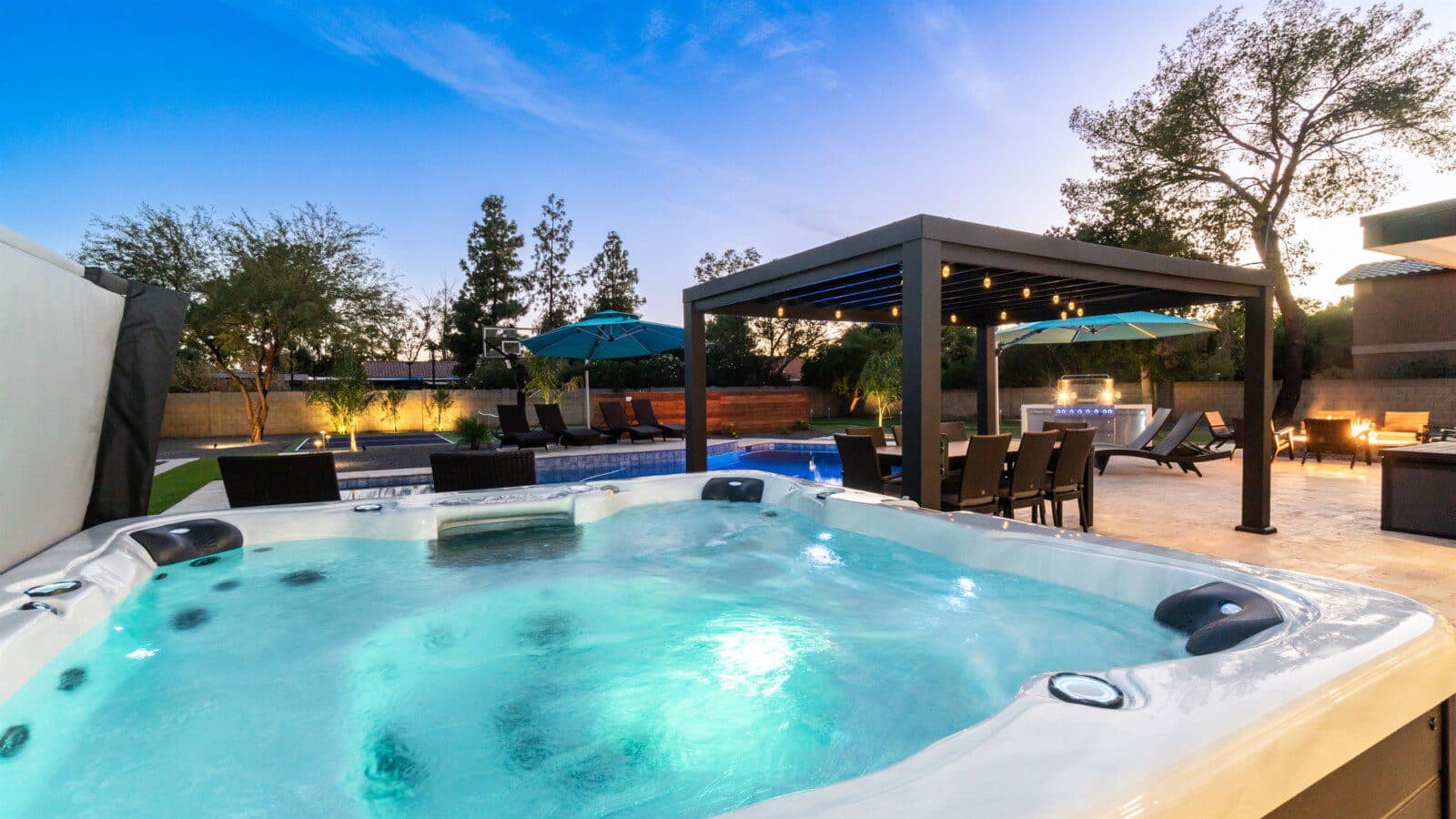 Elegance on the Green - Image 2