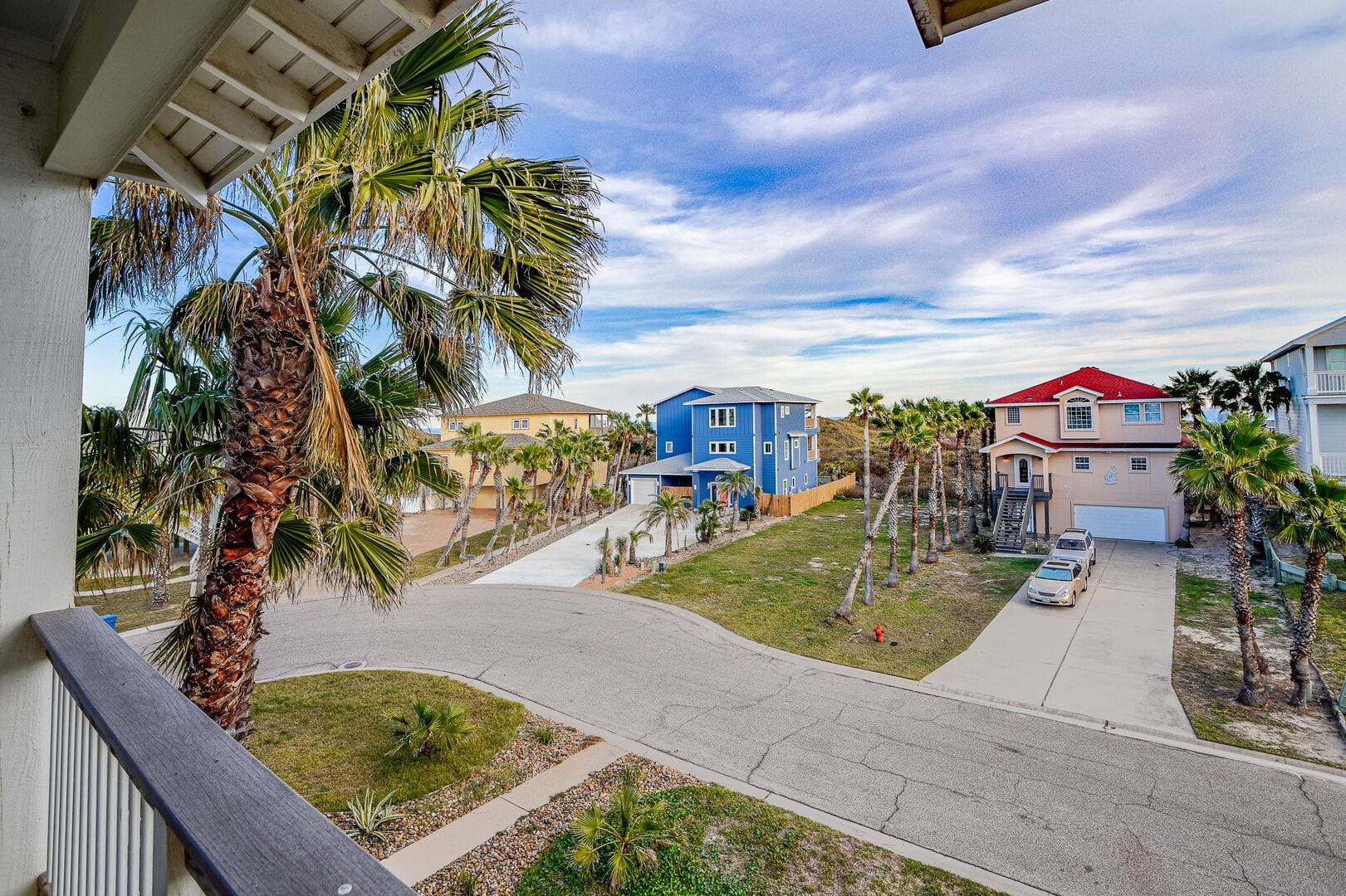 Gone Coastal House - Image 51