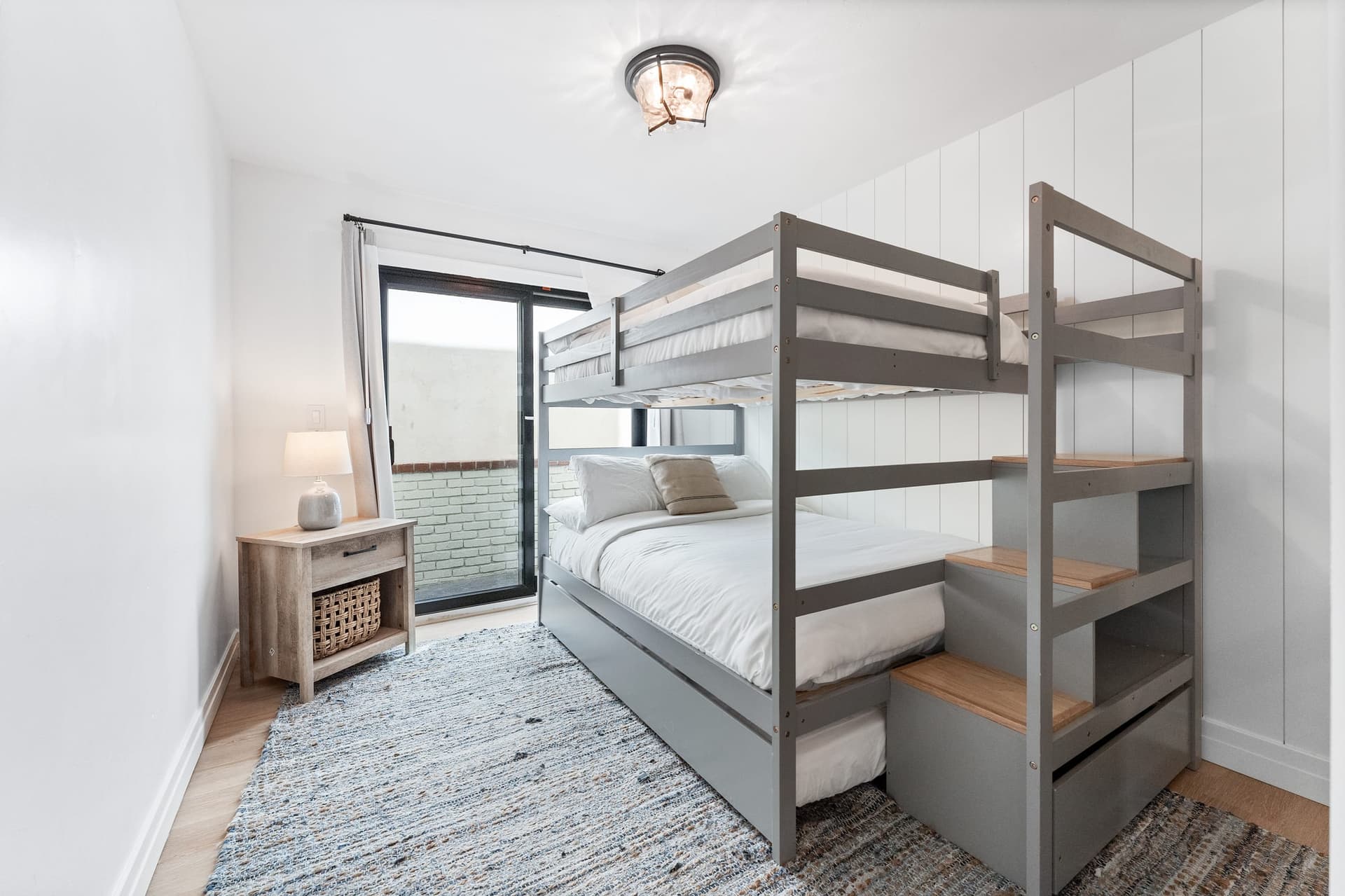 Mission Beach Suites - Image 23