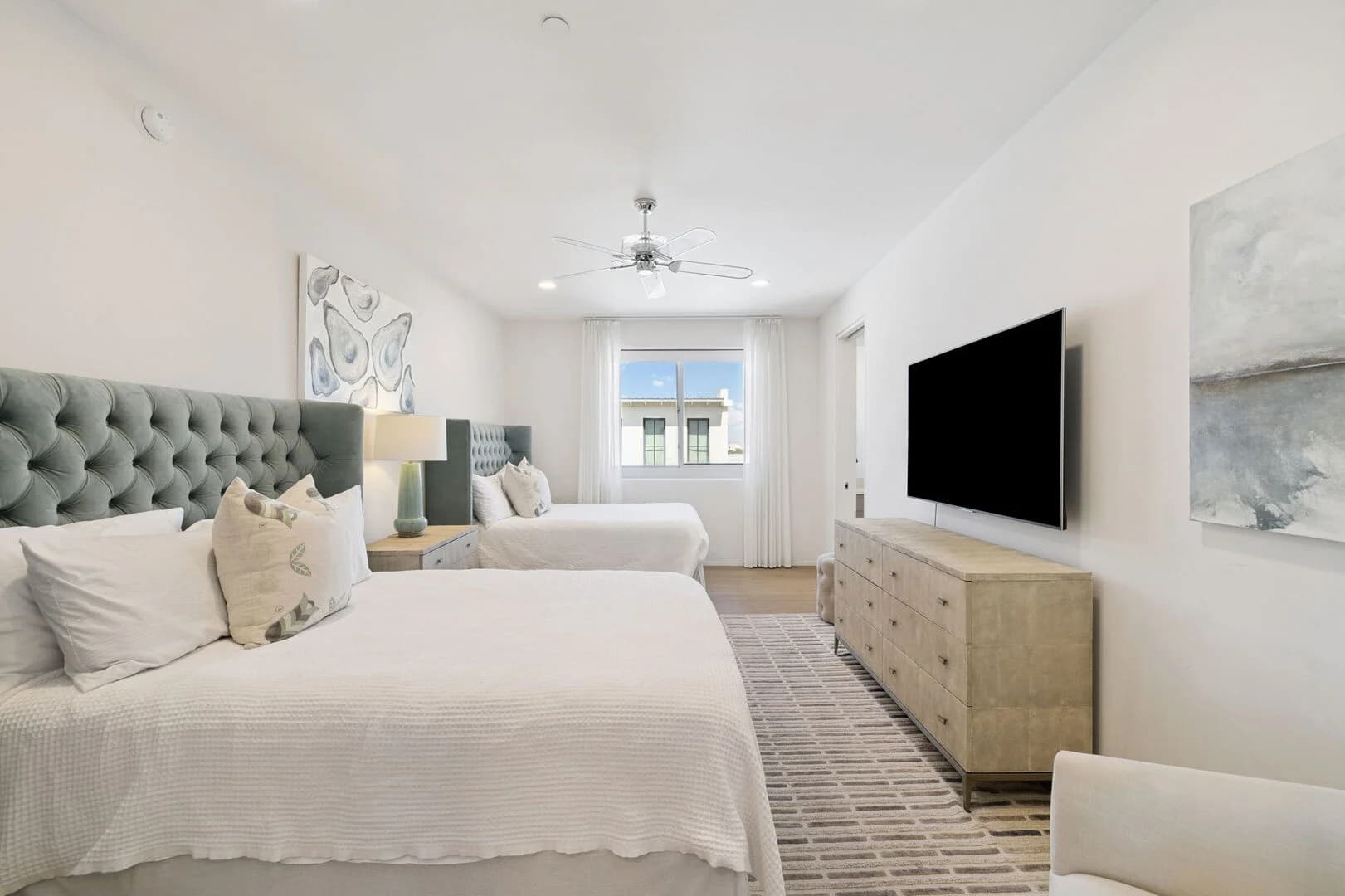 Viridian Penthouse #402 - Image 23