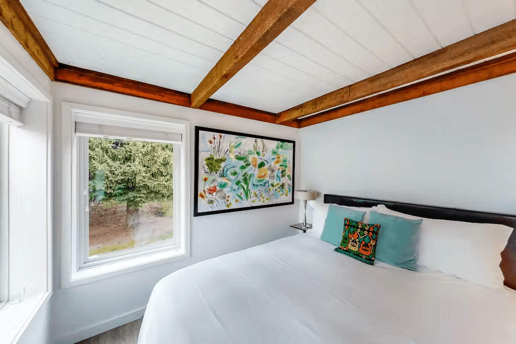 Sun and Ski - Image 13