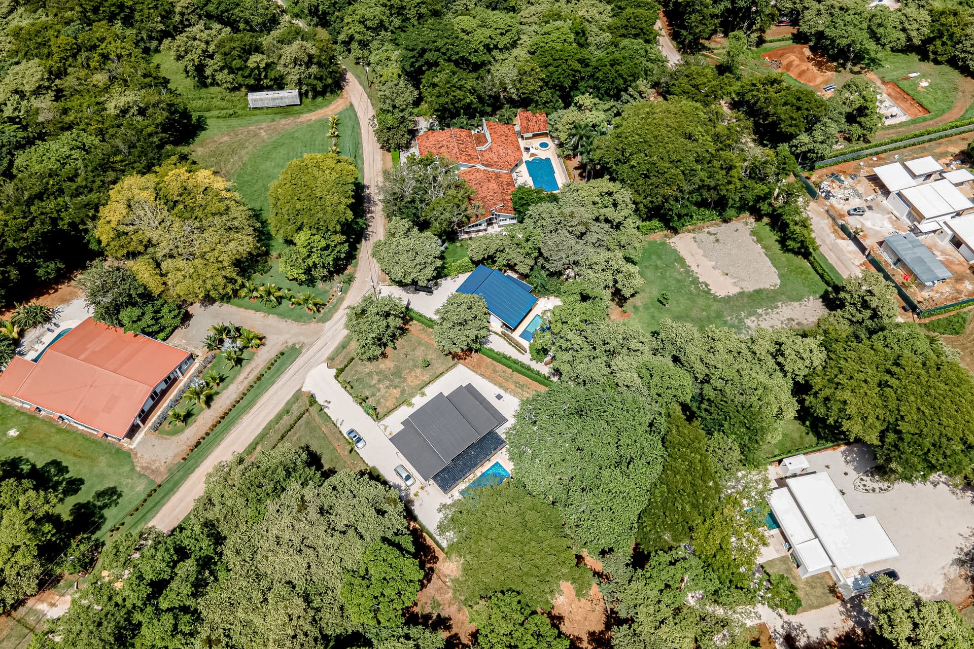 Studio Retreat Home - Image 13