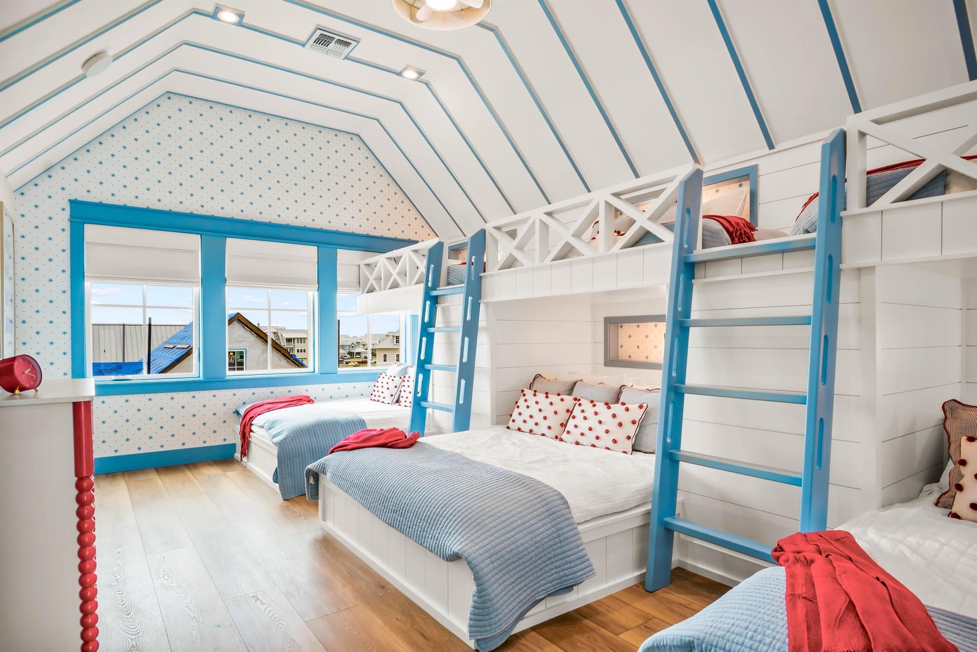 Tide and Seek - Image 5