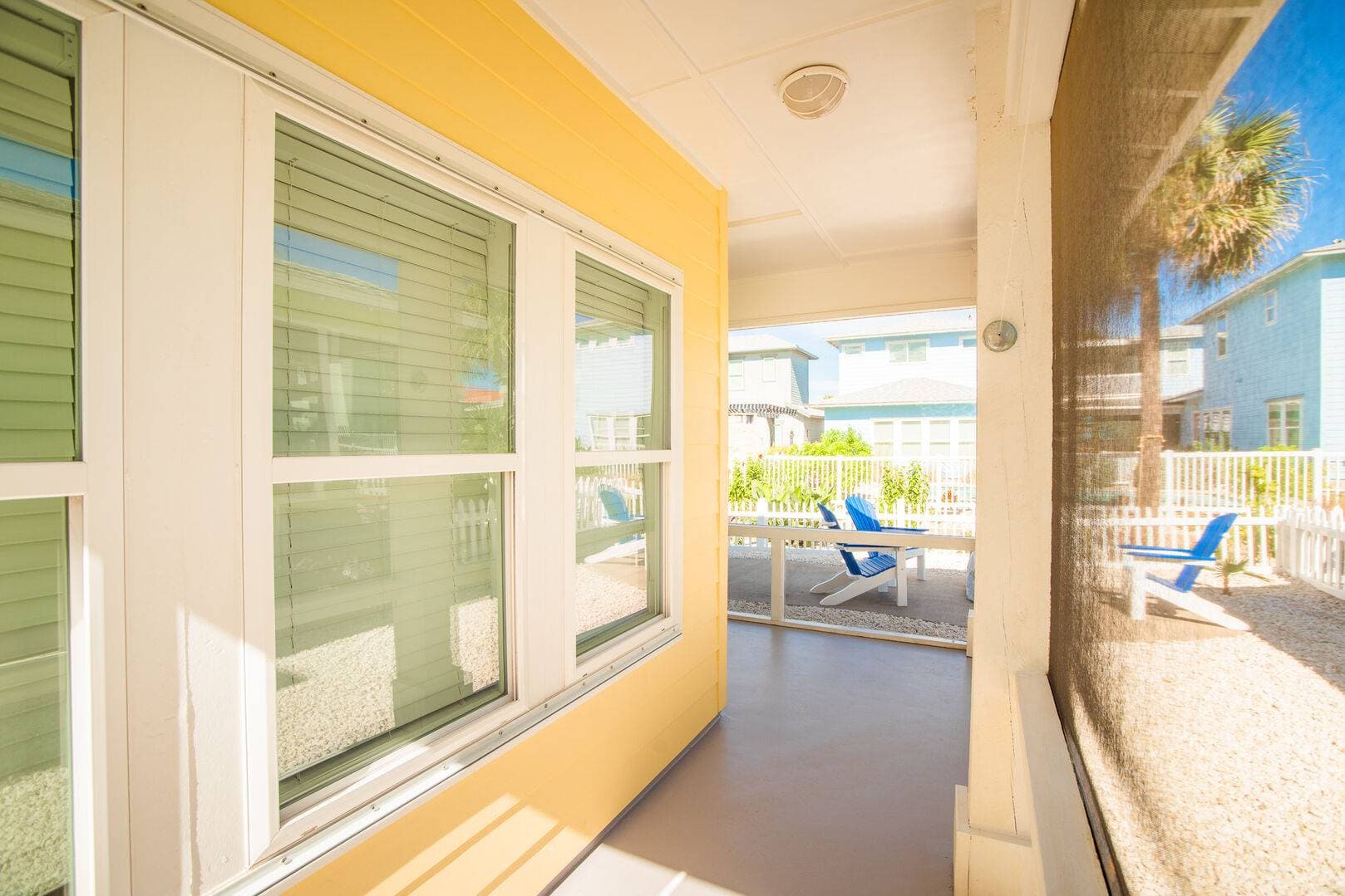 Bach Porch - Image 33