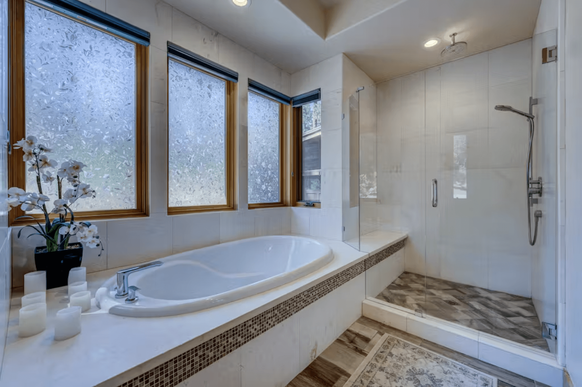 Sierra Vista House - Image 18