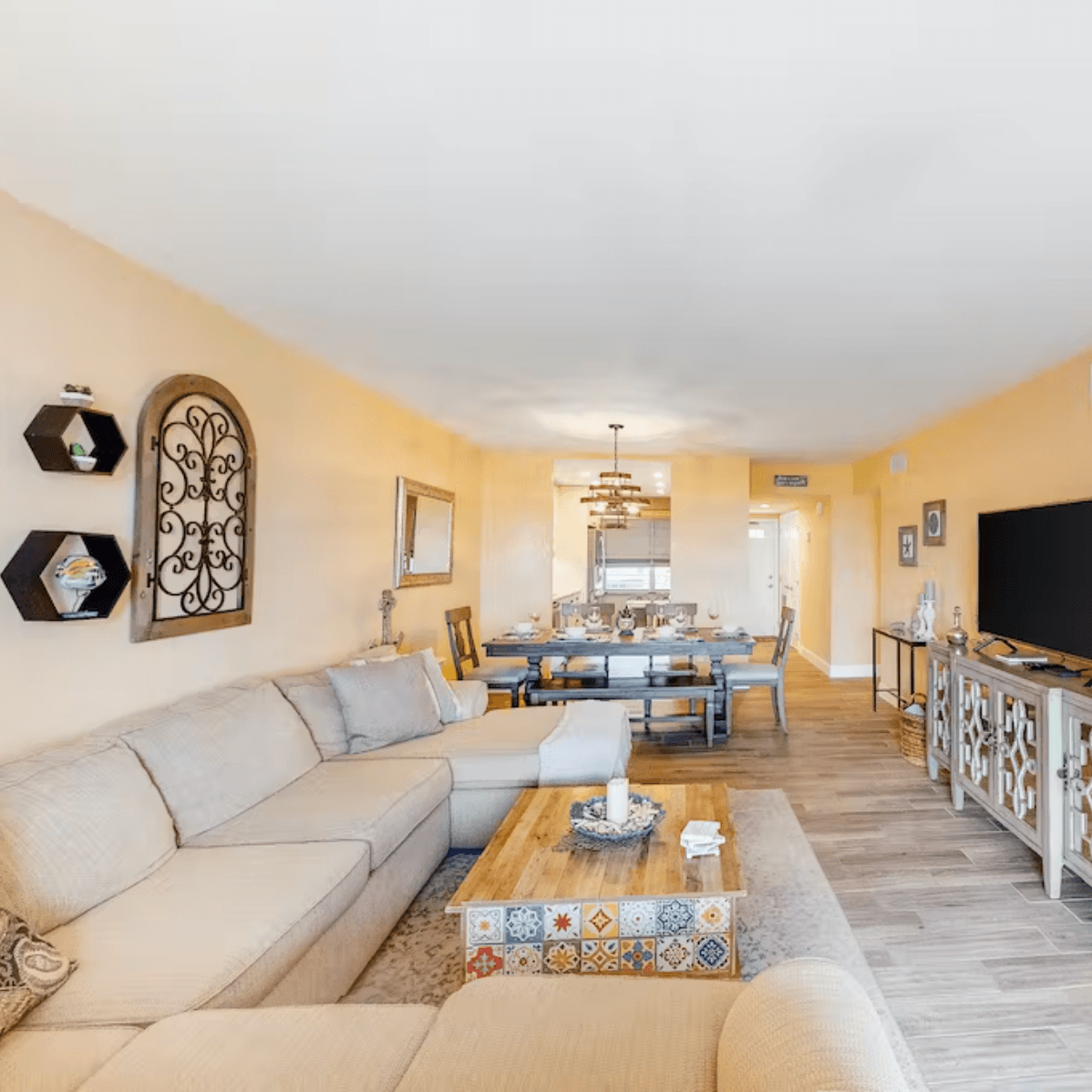 Tradewinds at Smathers Beach - Image 1