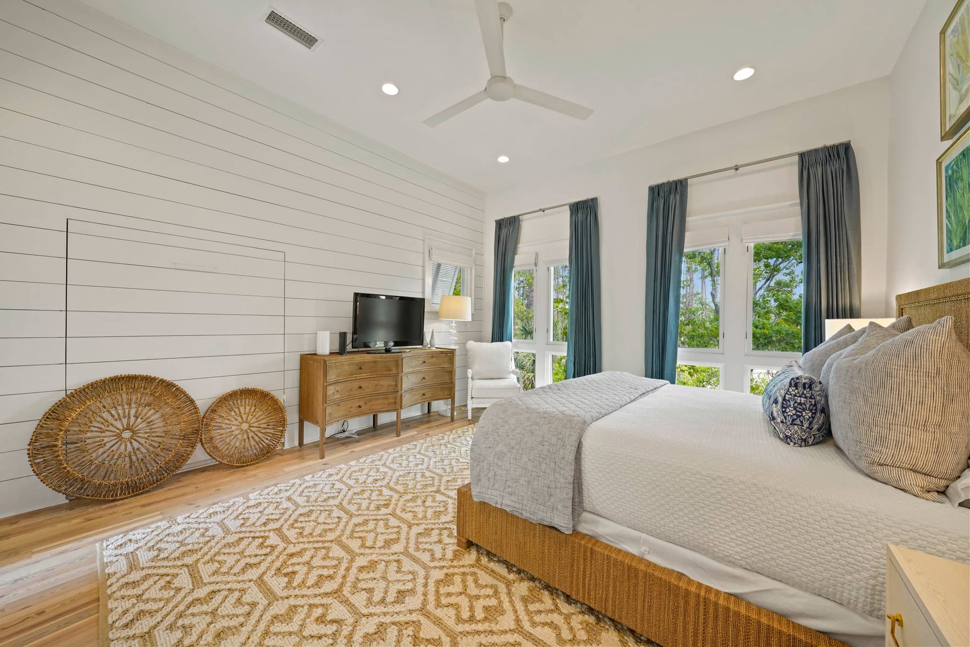 Splendor in the Sand - Image 20