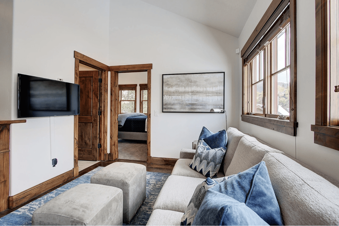 Main Street Escape - Image 20