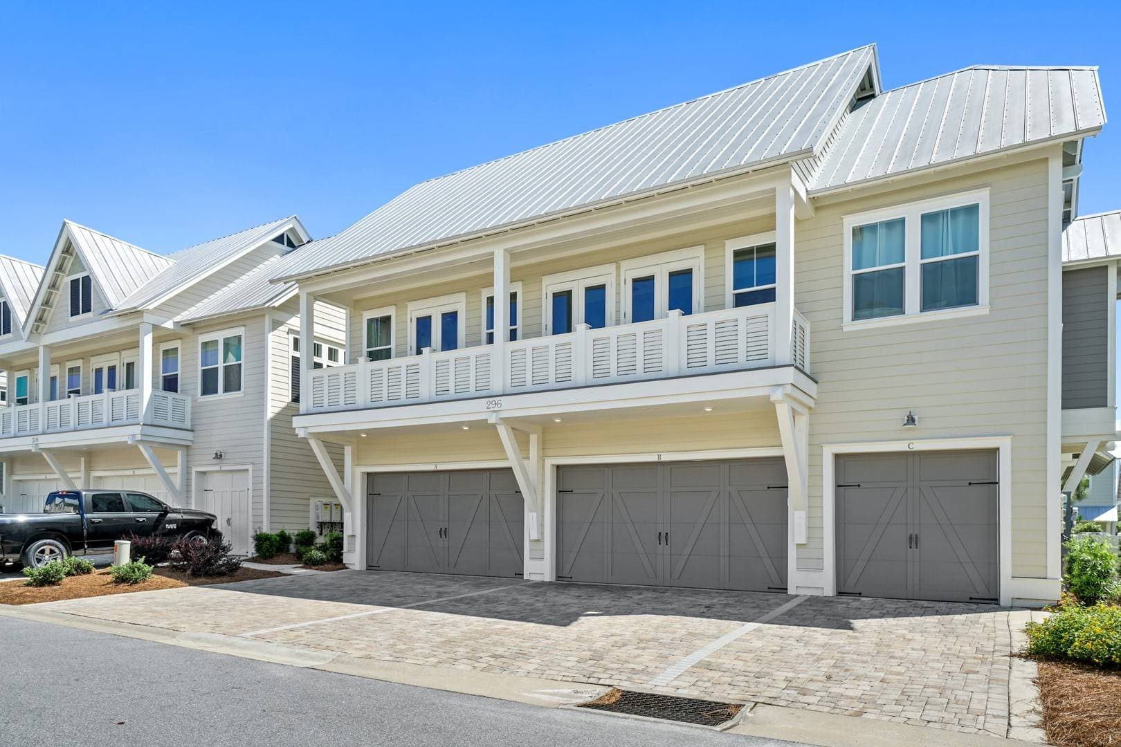 Hub Hideaway - Image 29