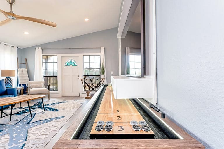 Déjà Blue - Image 12