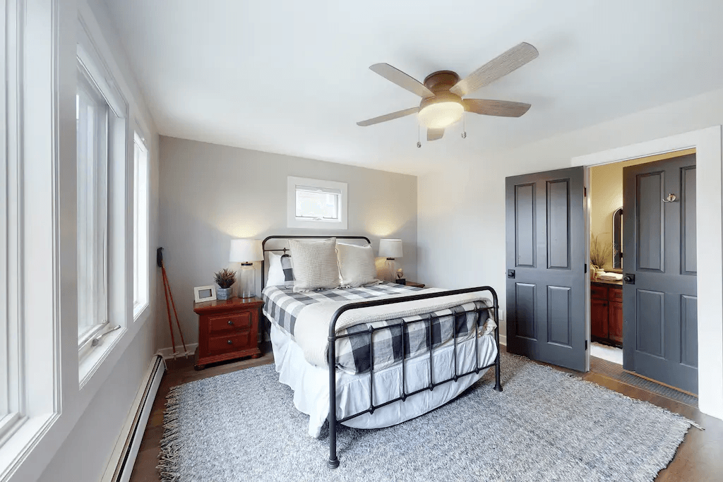 Fraser River Retreat - Image 9