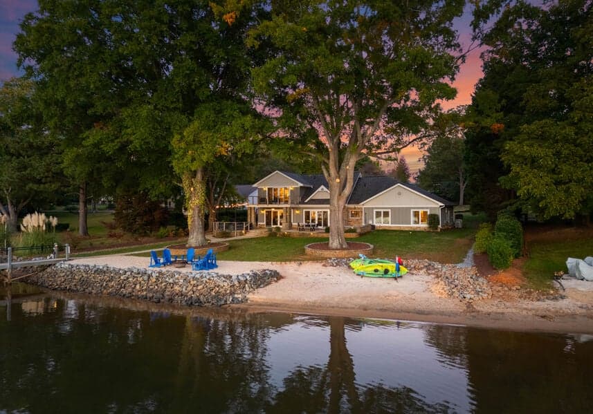 Sandy Shore - Image 49