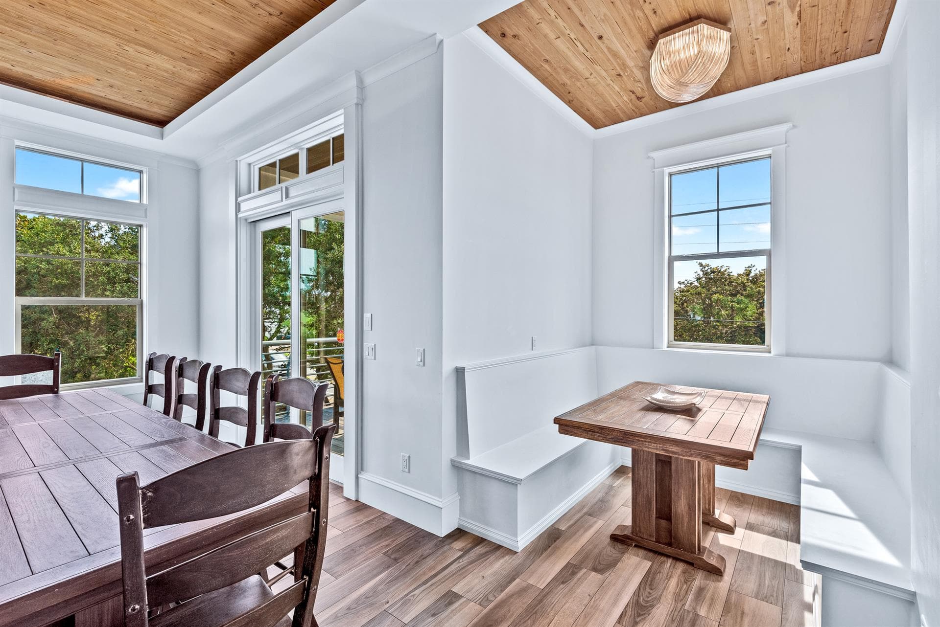 Life Aquatic Villa - Image 46