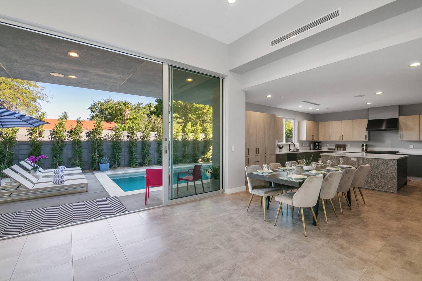 Opulent Haven - Image 31