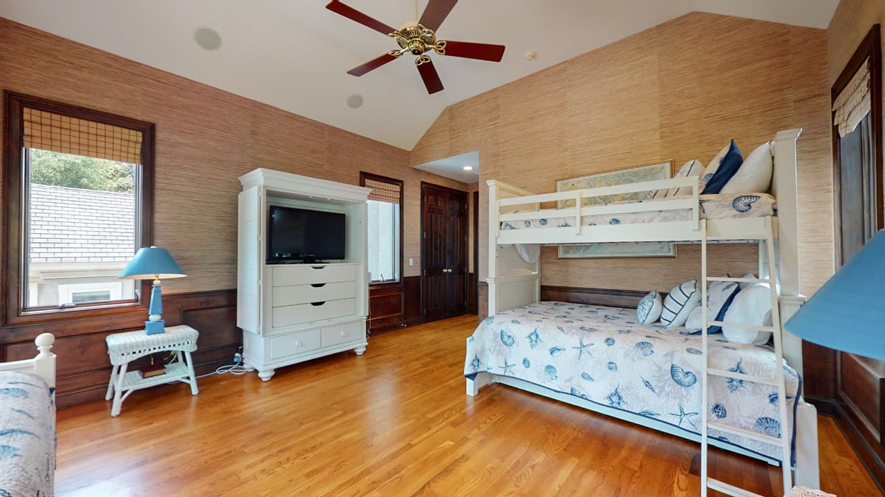 Catboat Place - Image 38