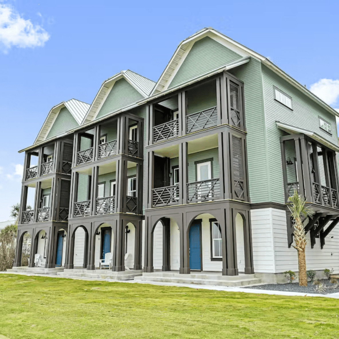 Fairway Farmhouse - Image 1