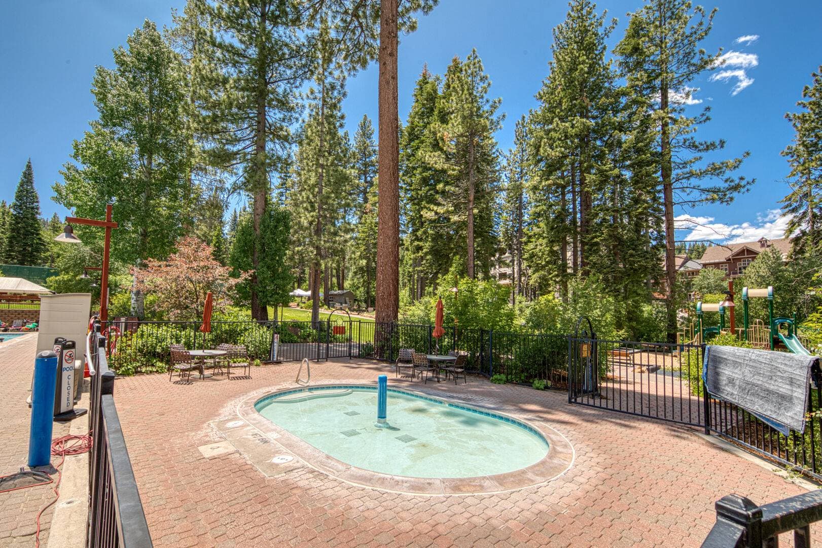 Sleeping Bear Lodge - Image 29