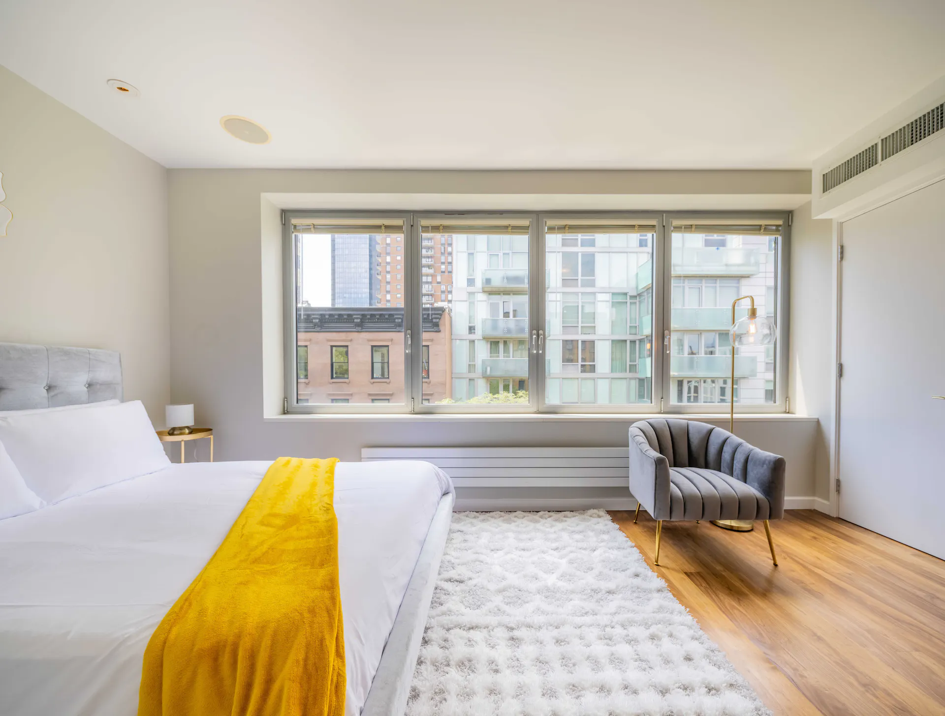 Gotham House III - Image 17