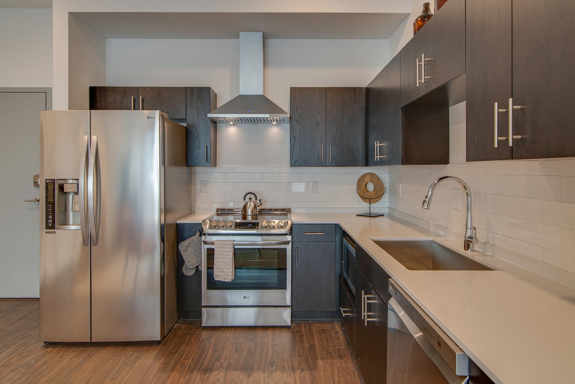 Green Illume Home - Image 8