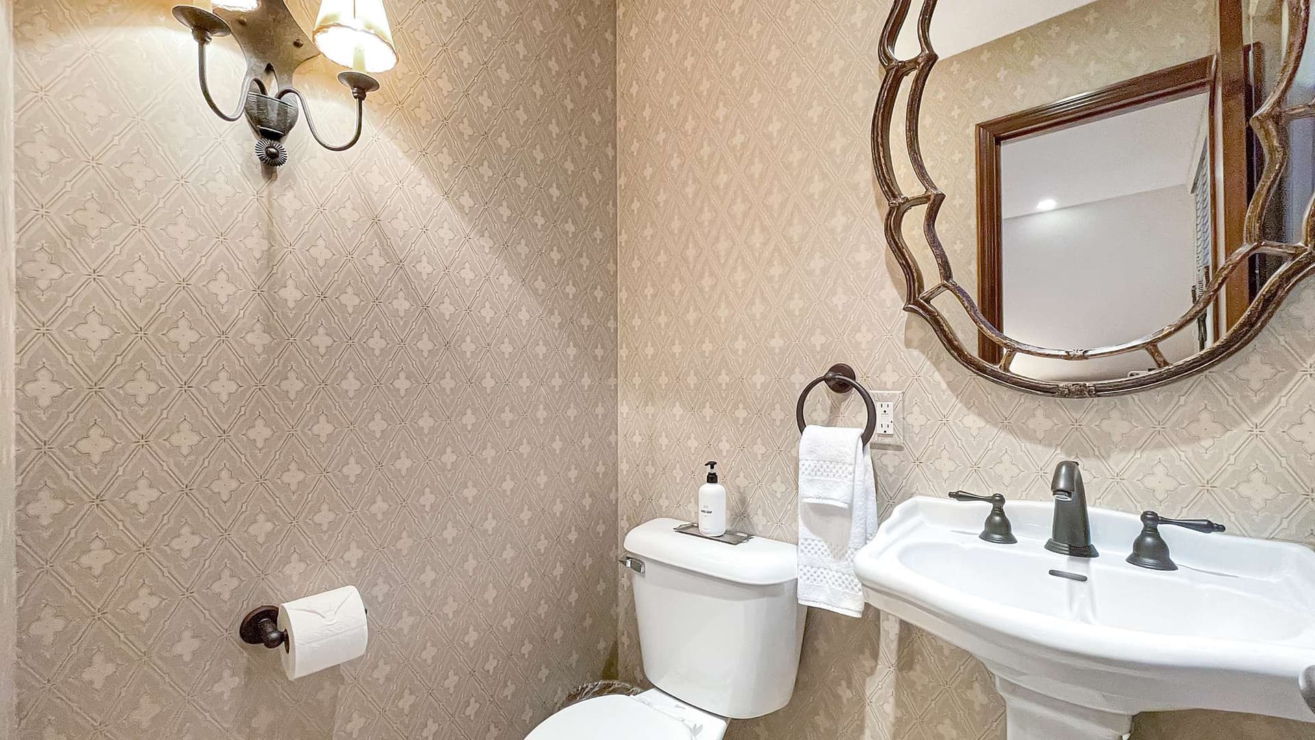 Whispering Waters Chalet - Image 47