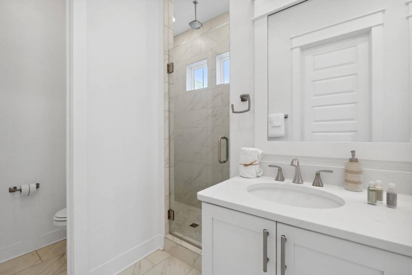 Emerald Waves - Image 12