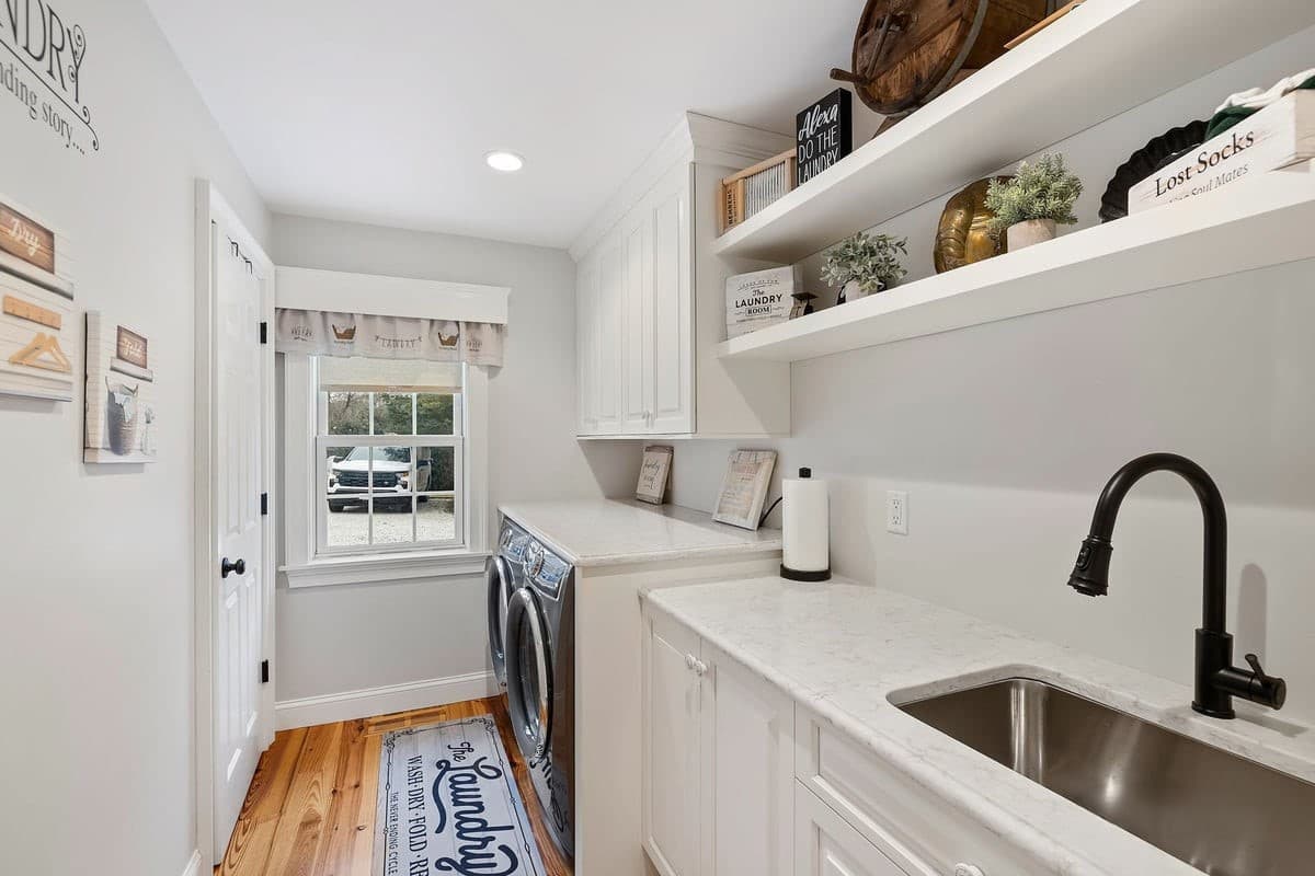 Brewster Barefoot Bliss - Image 28