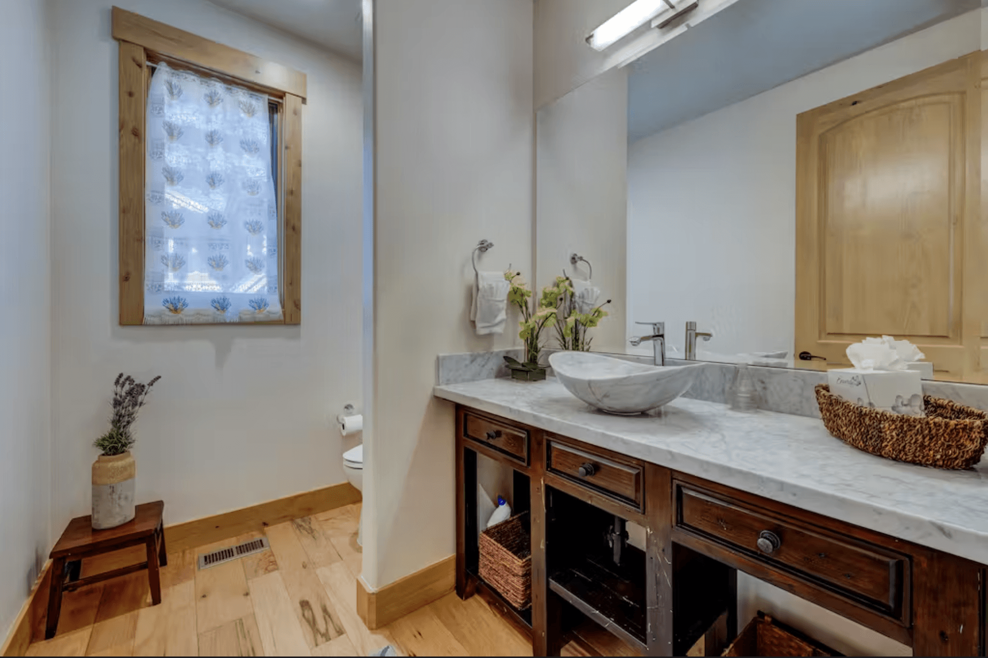 Sierra Vista House - Image 12