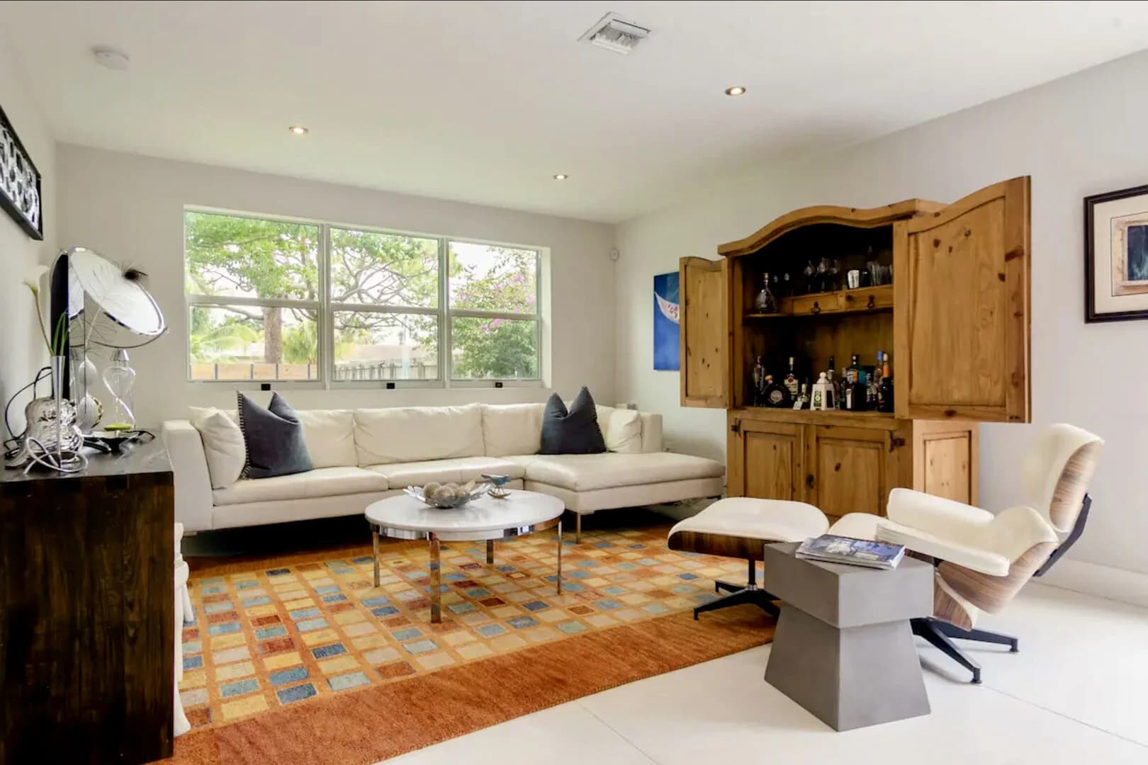 Tree House - Image 4