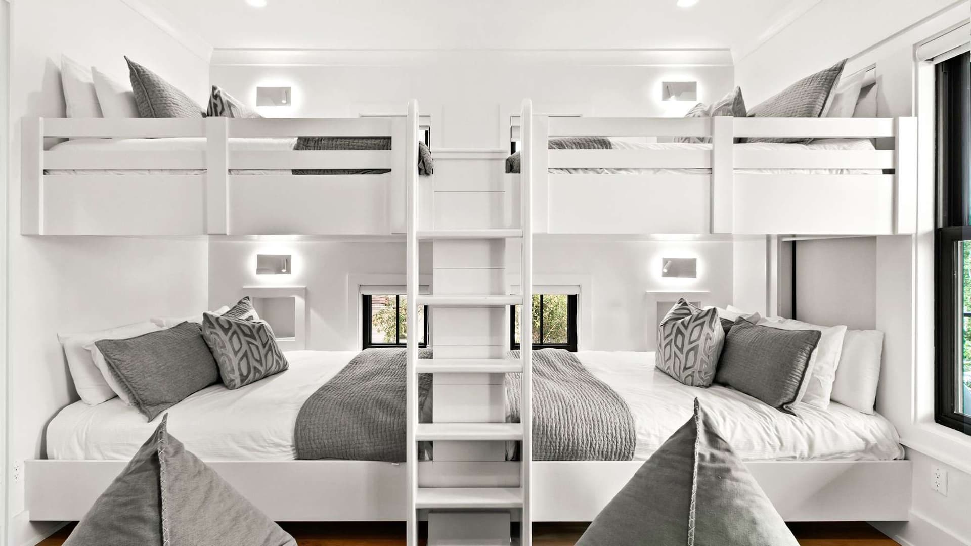 Lakeview Gulf Retreat - Image 30