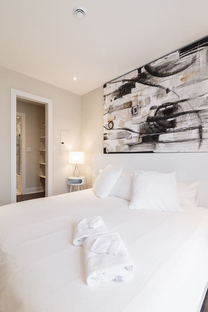 Damase Villa - Image 20