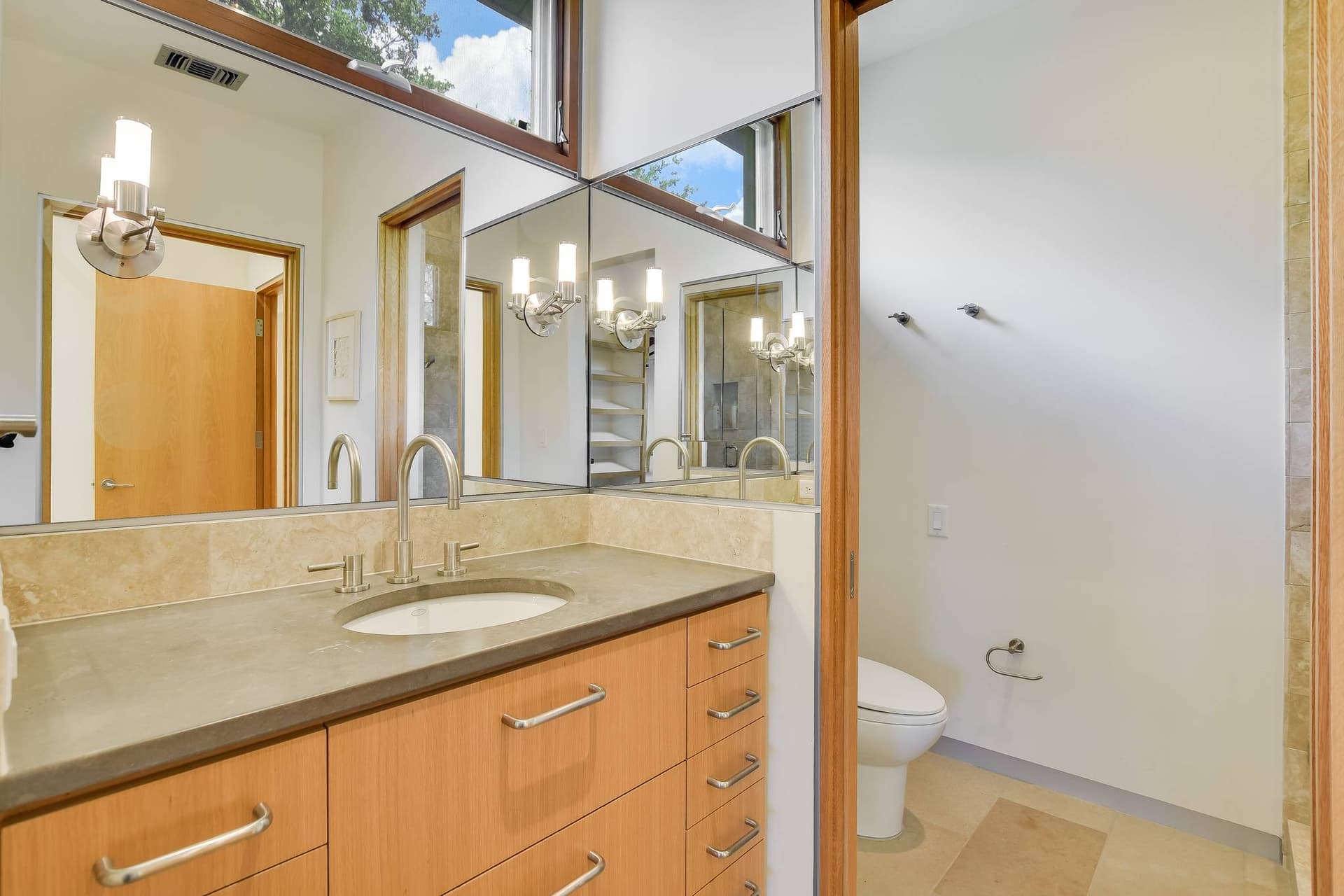 Waterfalls on the Lake Villa - Image 39