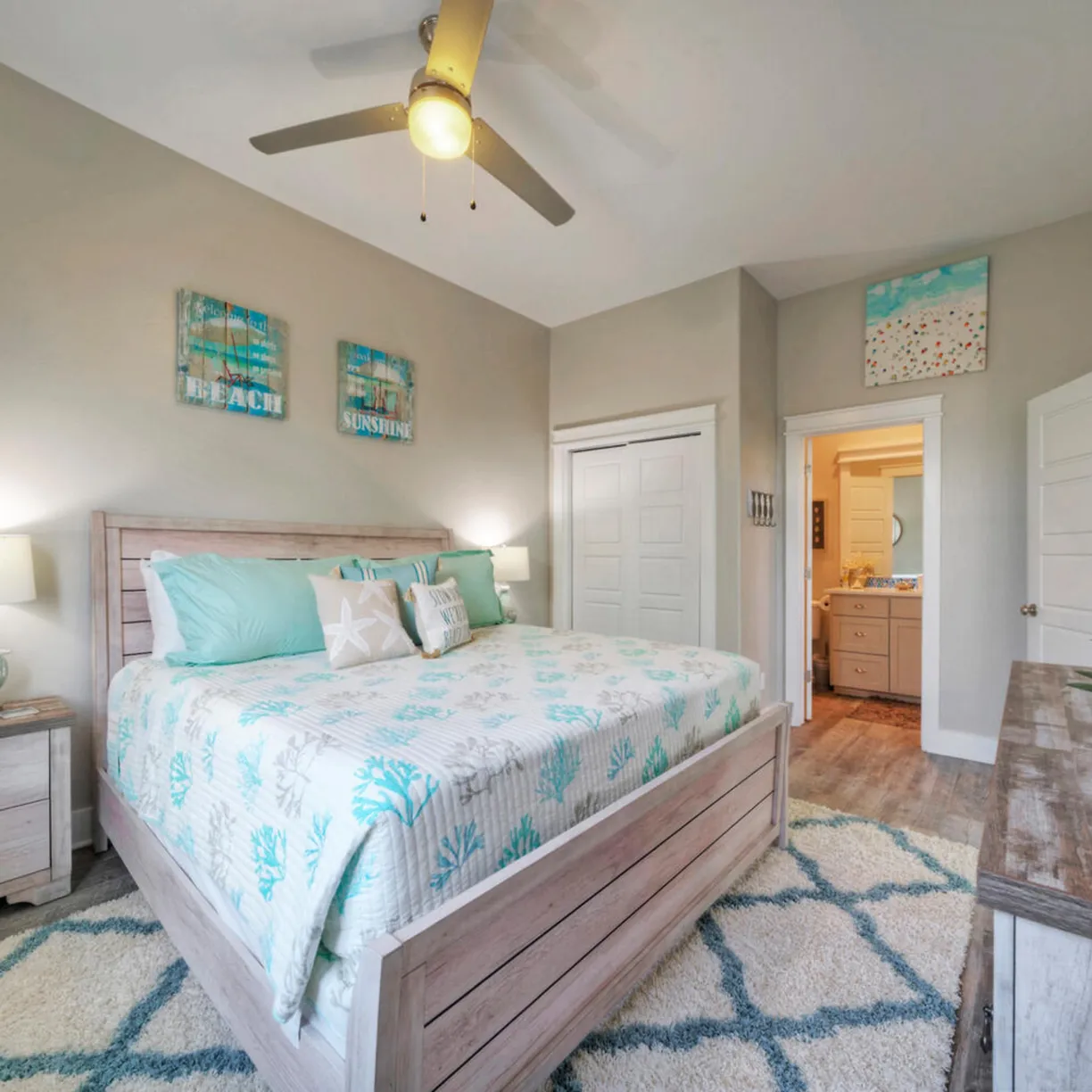 Bourbon Breeze - Image 18