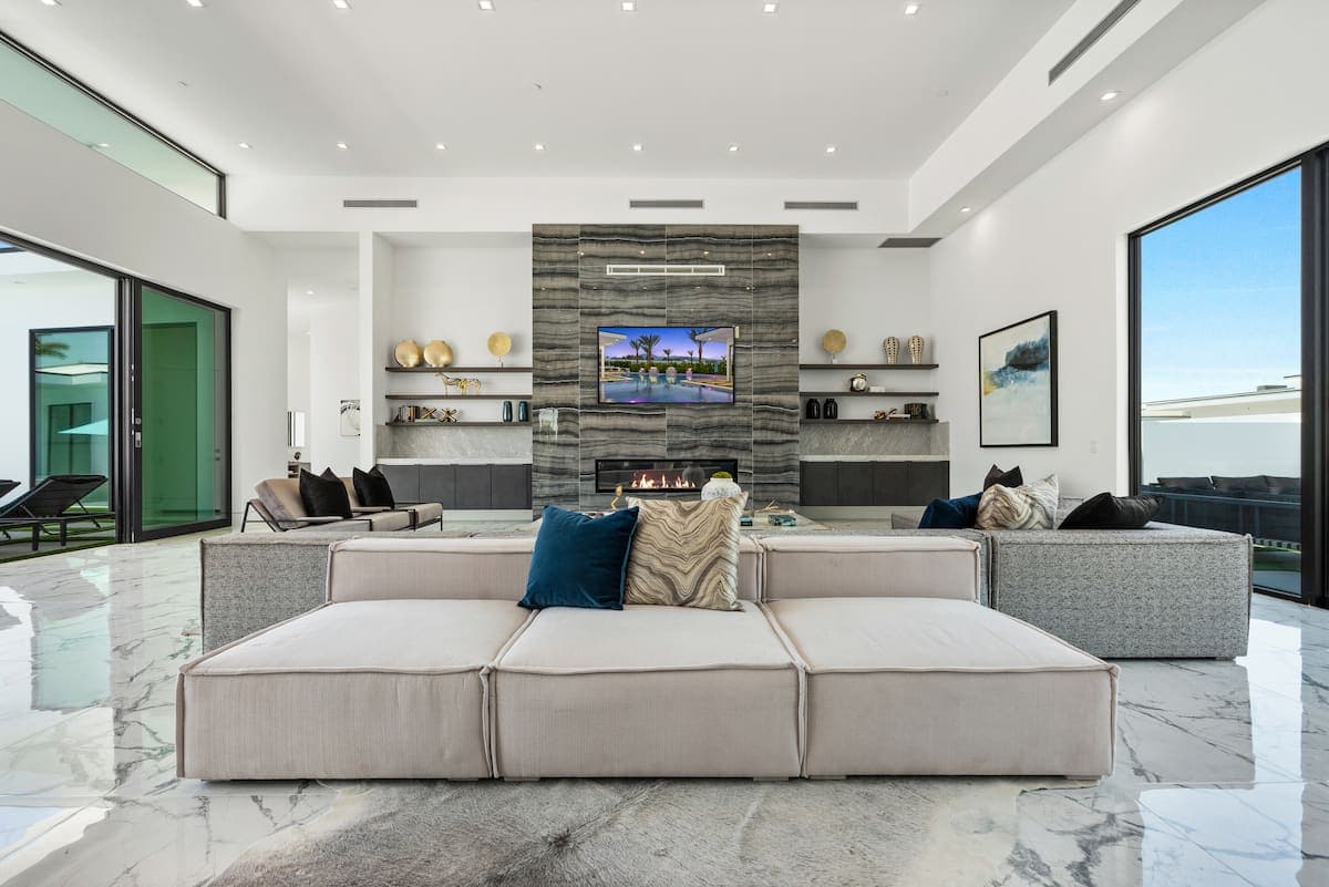 Bravo Villa #7 - Image 3