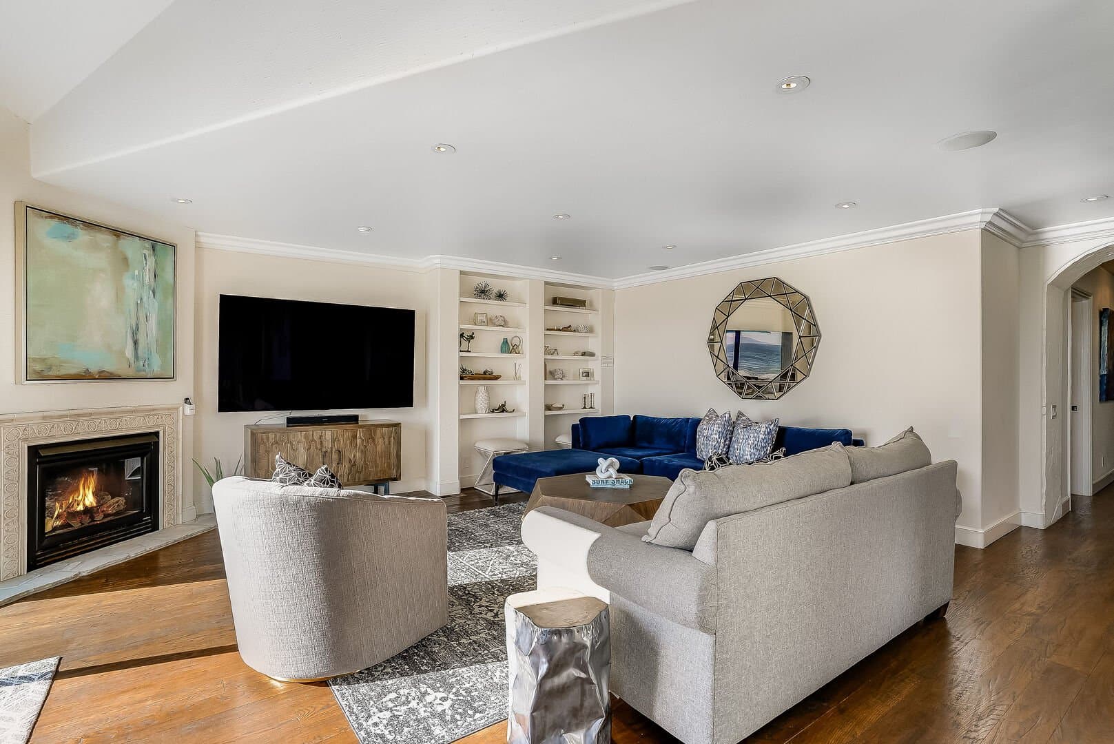 Dolphin Bluff - Image 3