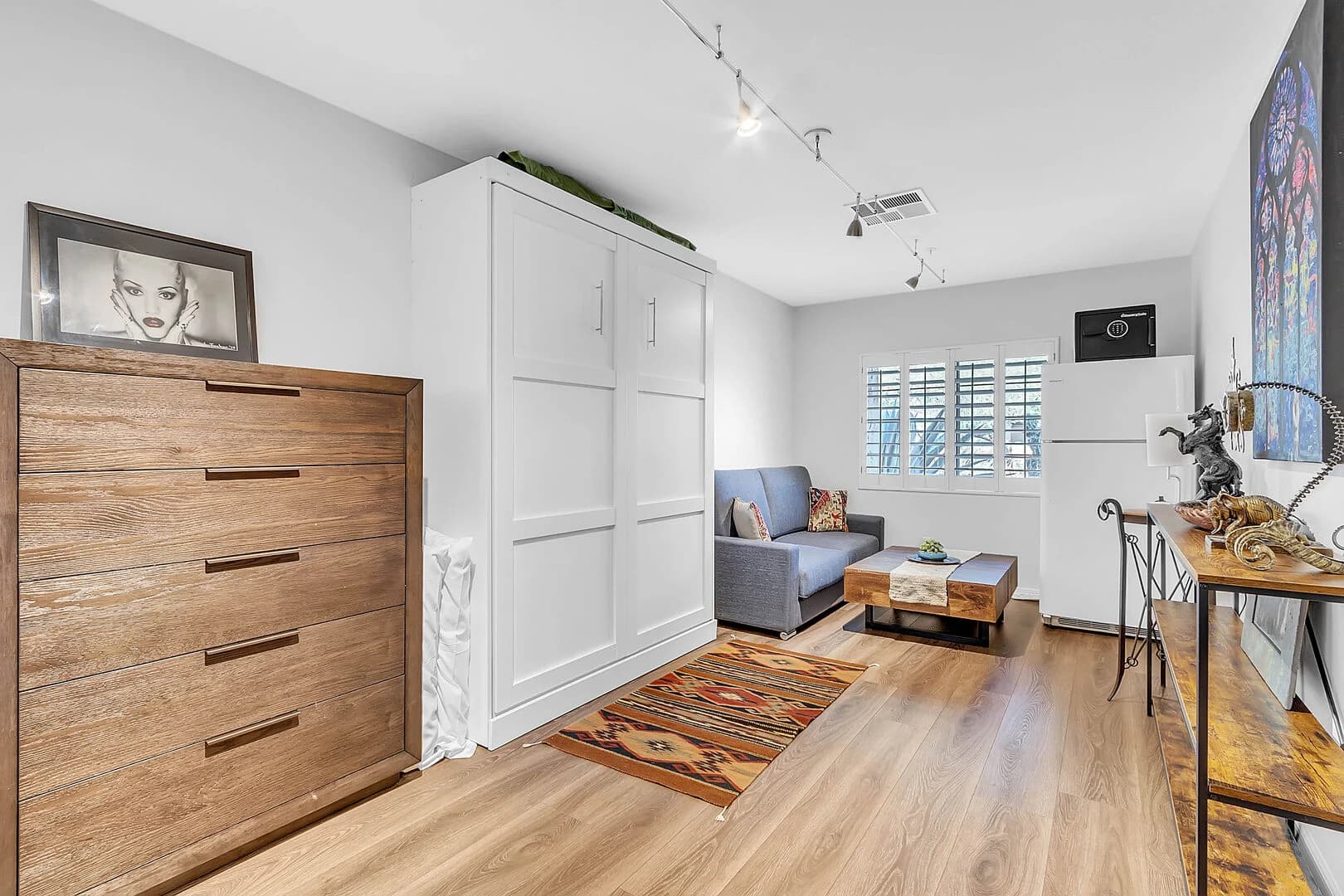 Scottsdale Redbird - Image 31