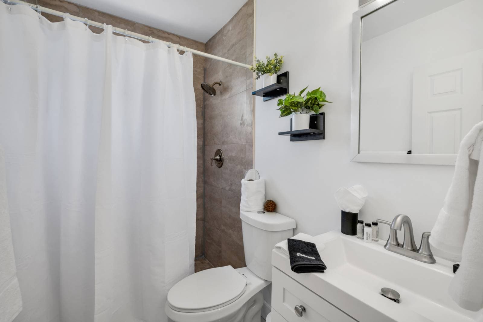 Urban Seaside - Image 21