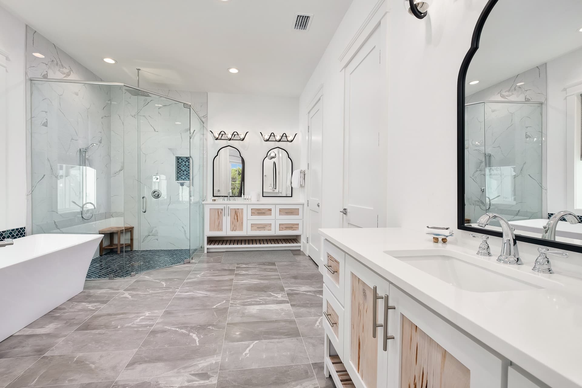 Emerald Palms - Image 41