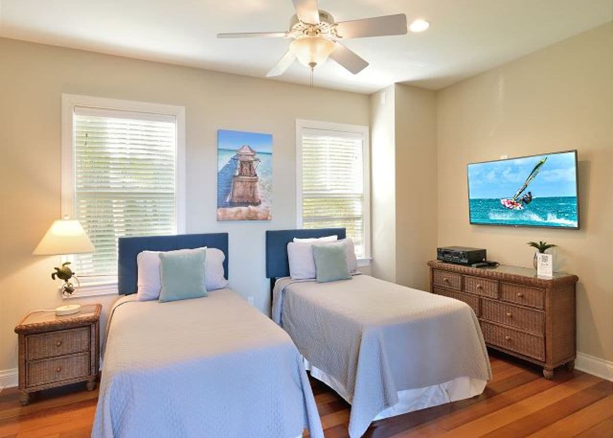 Southern Comfort - Image 25