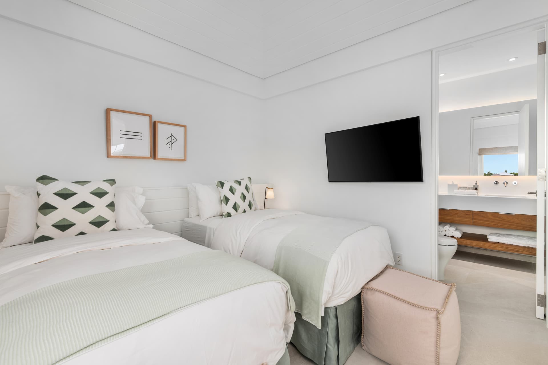 Grace Bay Five Bedroom Oceanview - Image 12