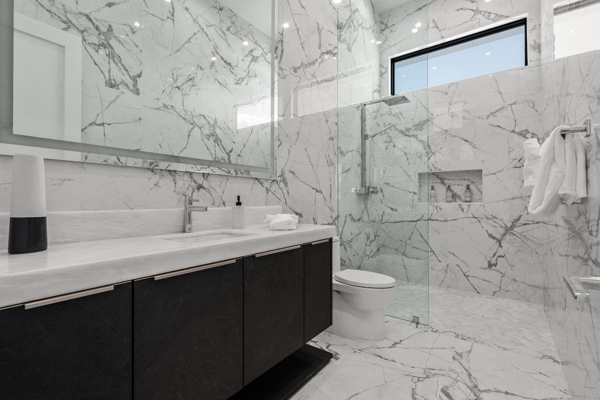 Bravo Villa #12 - Image 43