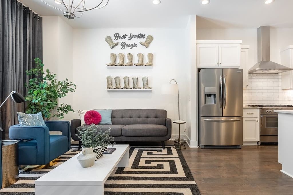 Boot Scoot n Boogie - Image 2