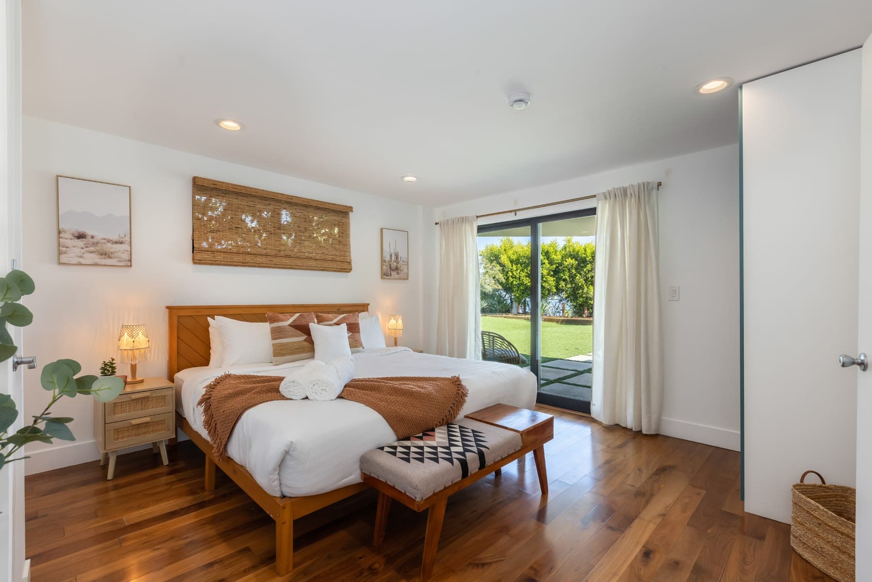 Malibu Sunset Oasis - Image 42