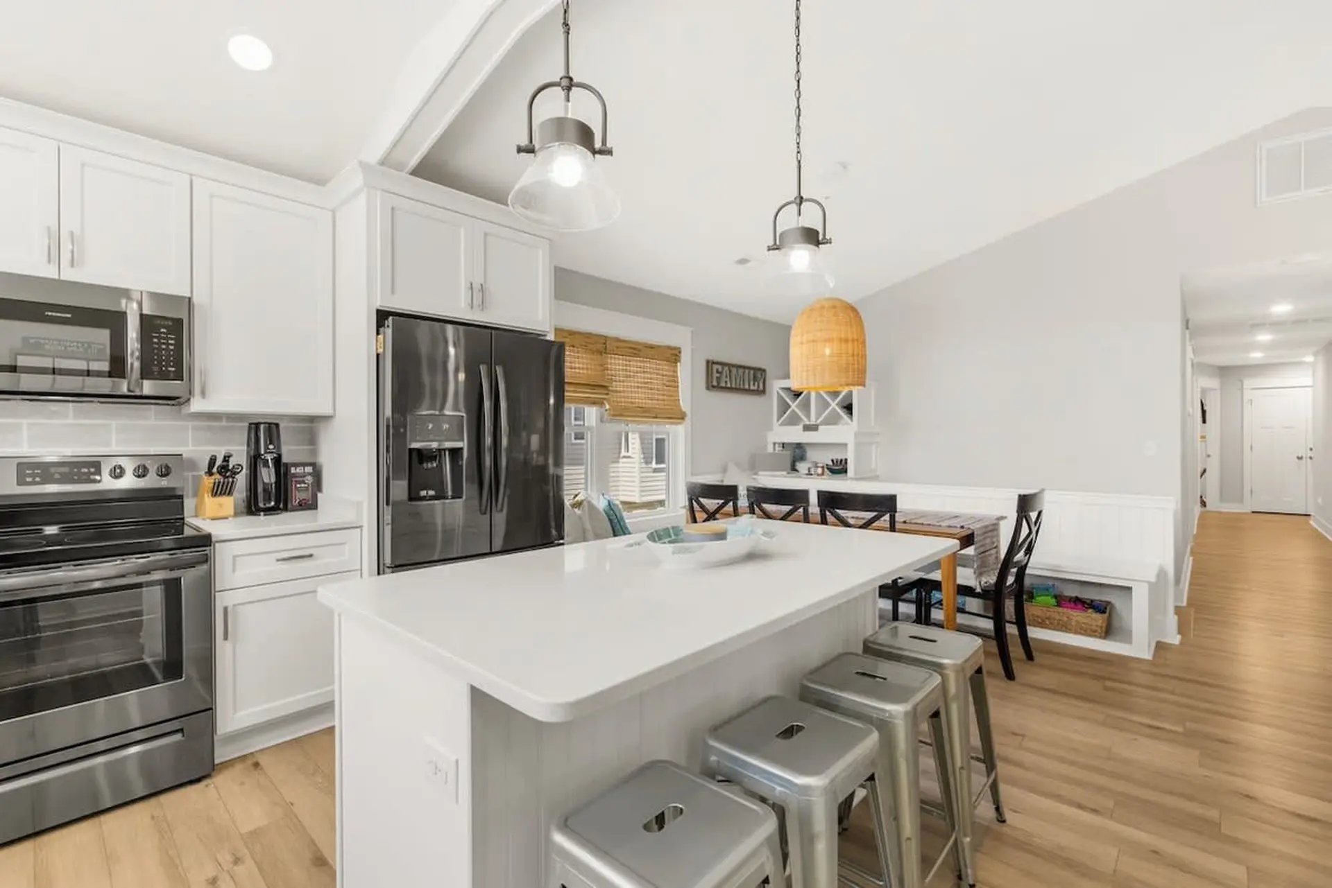 Chipwrecked - Image 23