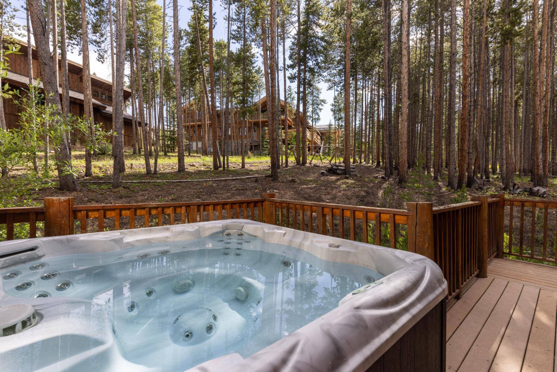 Trailside Lodge - Image 2