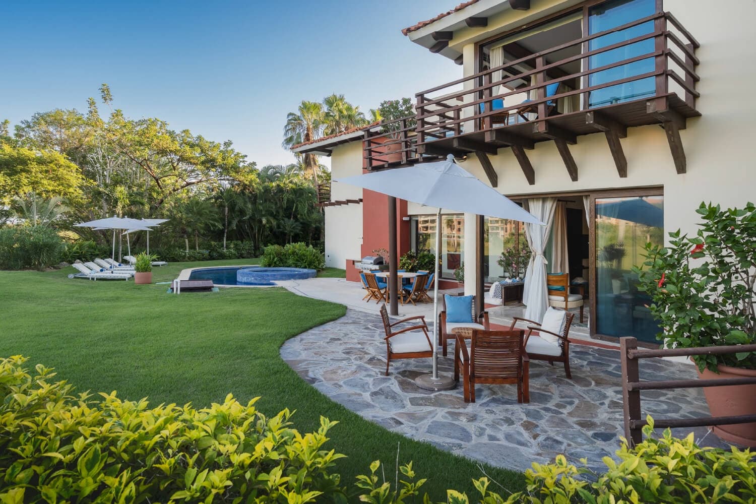 La Serenata - Image 11